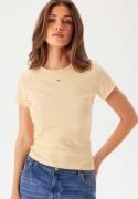 TOMMY JEANS Tjw Slim Essential Rib Ss  ZGA Custard Cream XS