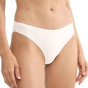 Triumph Trosor Body Make-Up Illusion Lace Highleg Tai Offwhite 36 Dam