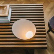 Vibia Musa 7402 LED-bordslampa liggande, taupe