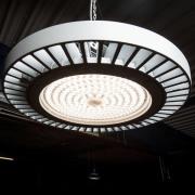 LTS LED-spotlight till hallen FLC 840 pendellins 66° 152W