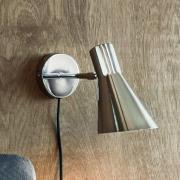 Dyberg Larsen vägglampa DL12, krom, höjd 20 cm, metall