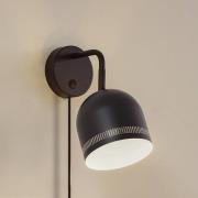 Nola Vägglampa Oura, svart, stickkontakt, justerbar, järn