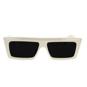Celine Glamorösa fyrkantiga solglasögon med minimalistisk elfenbensram...