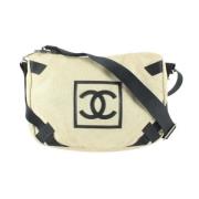 Chanel Vintage Andrahands Axelväska, Tillverkad i Frankrike Beige, Dam