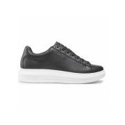 Guess Stiliga Damsneakers Black, Dam