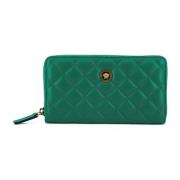 Versace Grön Quiltad Läder Zipplånbok Green, Dam