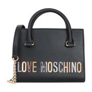 Love Moschino Svart väska med kedjesträng och iögonfallande kärlekslog...