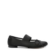 MM6 Maison Margiela Svarta platta skor för kvinnor Black, Dam