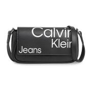 Calvin Klein Magnetisk Crossbody Väska med Intern Ficka Black, Dam