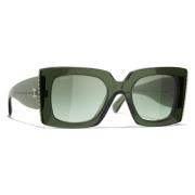 Chanel Grön Acetat Solglasögon med Imitationspärlor Green, Dam