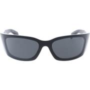 Prada Stiliga Solglasögon med Unik Design Black, Dam