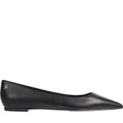 Tommy Hilfiger Svarta spetsiga ballerinaskor Black, Dam