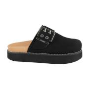 Ganni Snygg Buckle Mule Sandal i Mocka Black, Dam