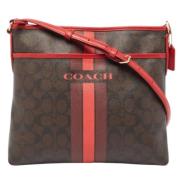 Coach Pre-owned Pre-owned Belagd canvas axelremsvskor Brown, Dam