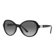 Vogue Trendiga solglasögon med rökgrå linser Black, Dam