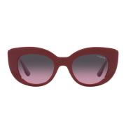 Vogue Butterfly Style Solglasögon med Bordeaux Ram Red, Dam
