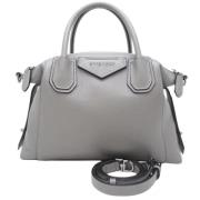 Givenchy Pre-owned Pre-owned Laeder totevskor Gray, Dam