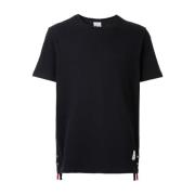 Thom Browne Blå T-shirt med Tri-Stripe Detalj Blue, Herr