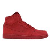 Nike Röd Mocka Air Jordan 1 Retro Begränsad Upplaga Red, Herr