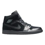 Nike Begränsad upplaga Air Jordan 1 Mid Black, Herr