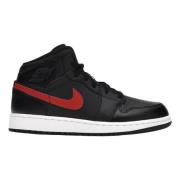 Nike Retro Mid Svart Gym Röd Sneakers Black, Dam