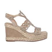 Alma EN Pena Flätad kil sandal med dekorationer Beige, Dam