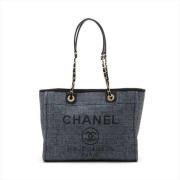 Chanel Vintage Pre-owned Canvas chanel-vskor Blue, Dam