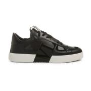 Valentino Garavani Svarta Sneakers för Män Aw24 Black, Herr