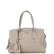 Prada Vintage Pre-owned Laeder axelremsvskor Gray, Dam