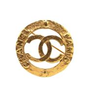 Chanel Vintage Pre-owned Metall broscher Yellow, Dam