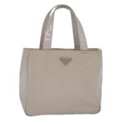 Prada Vintage Pre-owned Nylon totevskor Gray, Dam