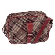 Burberry Vintage Pre-owned Canvas axelremsvskor Red, Dam