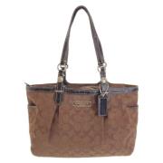 Coach Pre-owned Pre-owned Canvas axelremsvskor Brown, Dam