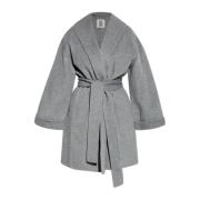 By Malene Birger Ullrock Trullas Gray, Dam