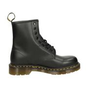 Dr. Martens Klassiska Snörstövlar Black, Dam