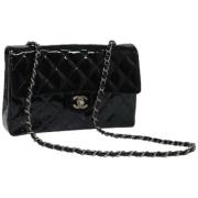 Chanel Vintage Pre-owned Vinyl chanel-vskor Black, Dam