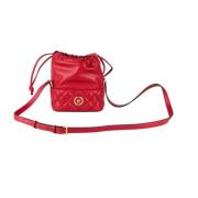 Versace Röd Quiltad Läder Bucketväska Red, Dam