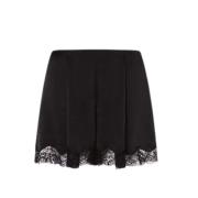 Alberta Ferretti Svarta Spetsbroderade Flare Shorts Black, Dam