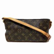 Louis Vuitton Vintage Pre-owned Canvas crossbodyvskor Brown, Dam