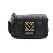 Love Moschino Quiltad Axelväska med Ikoniskt Logotyp Black, Dam