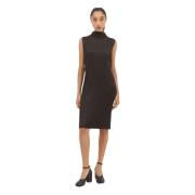 Issey Miyake Veckad High-Neck Midi Klänning Gray, Dam