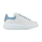 Alexander McQueen Vita lädersneakers med ljusblå mockahäl White, Dam