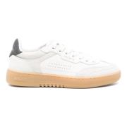 Axel Arigato Vita Sneakers med Metallic Guld Logo White, Dam