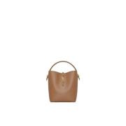 Saint Laurent Läder axelväska med Cassandre-ornament Beige, Dam