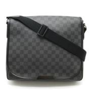 Louis Vuitton Vintage Pre-owned Canvas axelremsvskor Black, Herr