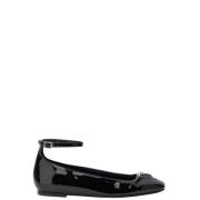 Guess Svarta Sneakers Levvis Flplvv Pat02 Black, Dam