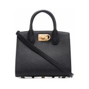 Salvatore Ferragamo Mini Läderhandväska Hammare Textur Black, Dam