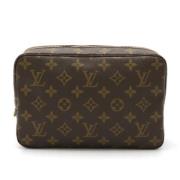 Louis Vuitton Vintage Pre-owned Tyg kuvertvskor Brown, Dam