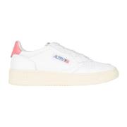 Autry Sneakers i läder med broderad logotyp White, Dam