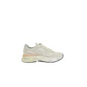 Premiata Beige Low-Top Sneakers med Grafiskt Logotyp Beige, Dam